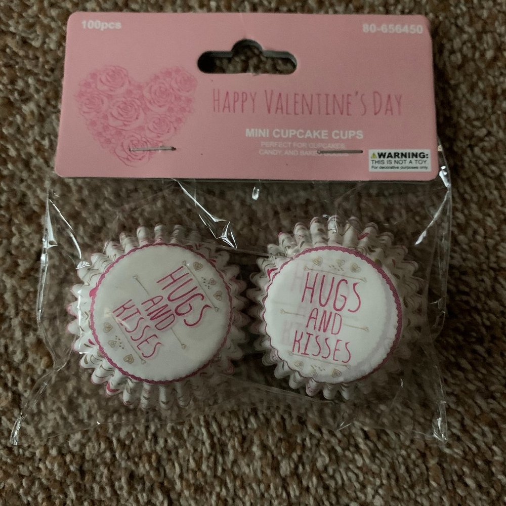 Valentine's DAY Mini Cupcake cups